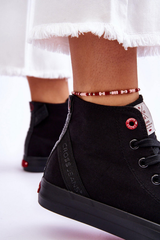 Cross Jeans LL2R4088C čiernej farby ležérne topánky klasického modelu Cross Jeans LL2R4088C čiernej farby ležérne topánky klasického modelu