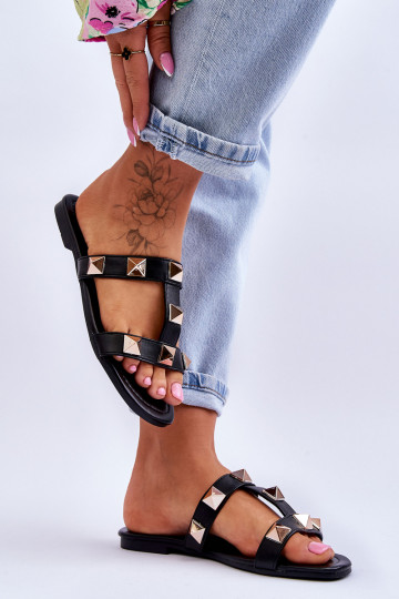 Papuče čiernej farby Mercure 2