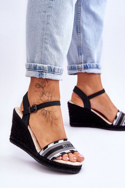 Pohodlné sandále na platforme Big Star LL274877 čierne Pohodlné sandále na platforme Big Star LL274877 čierne