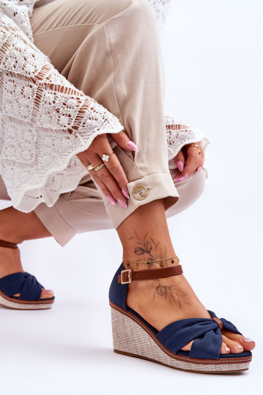 Dámske sandále tmavomodrej farby Daphne