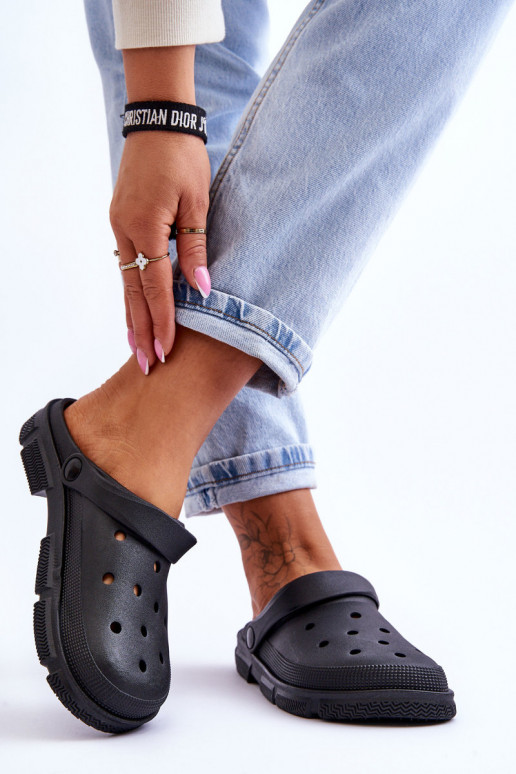 Ľahké papuče v čiernej farbe Rabios Ľahké papuče v čiernej farbe Rabios