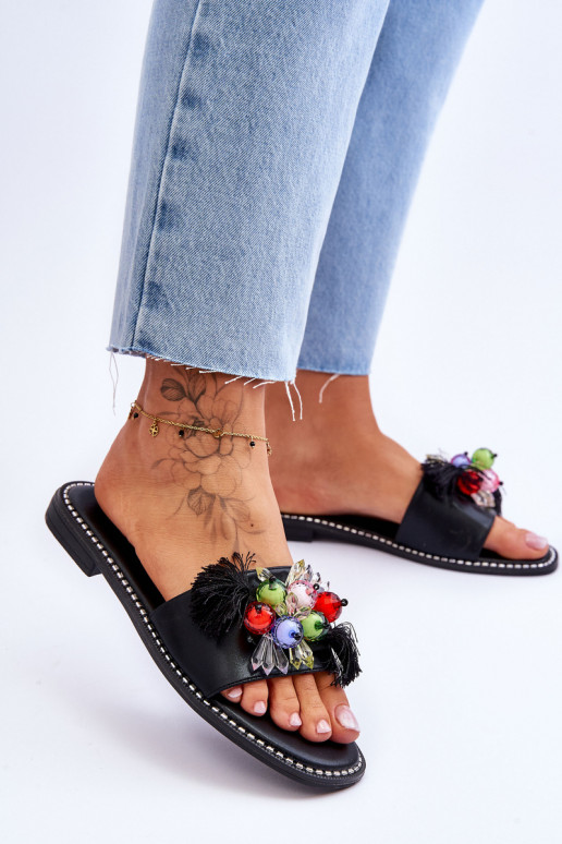 Papuče s ozdobnými korálkami S.Barski KV-2775-47 čiernej farby