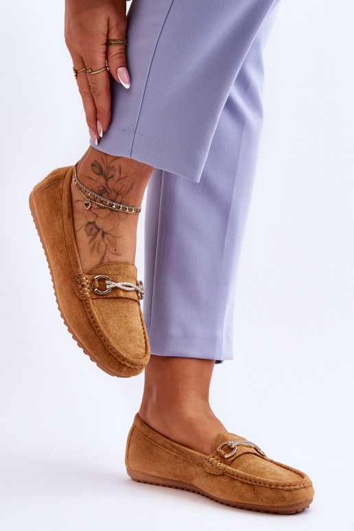 Klasické semišové mokasíny s ornamentami v hnedej farbe Amera Klasické semišové mokasíny s ornamentami v hnedej farbe Amera