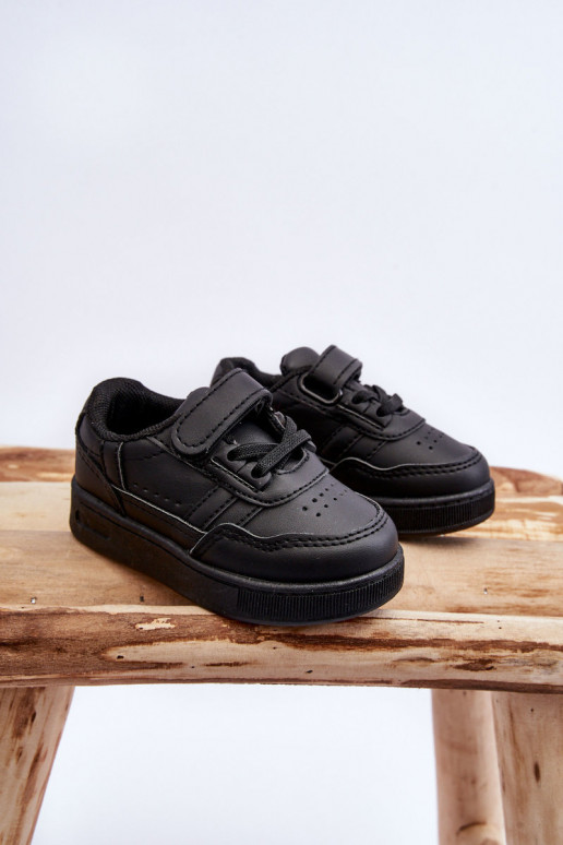 Detská športová obuv klasického modelu v čiernej farbe Marlin