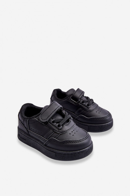 Detská športová obuv klasického modelu v čiernej farbe Marlin