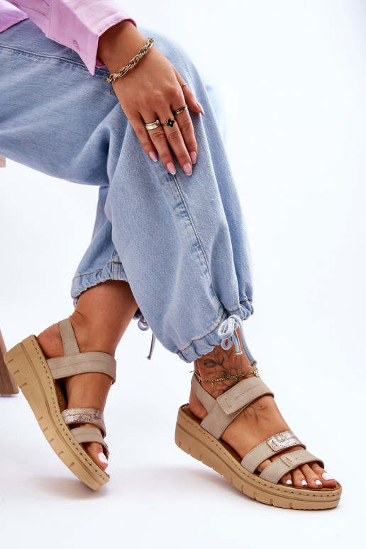 Sandále so zapínaním v béžovej farbe Fresh Look Sandále so zapínaním v béžovej farbe Fresh Look