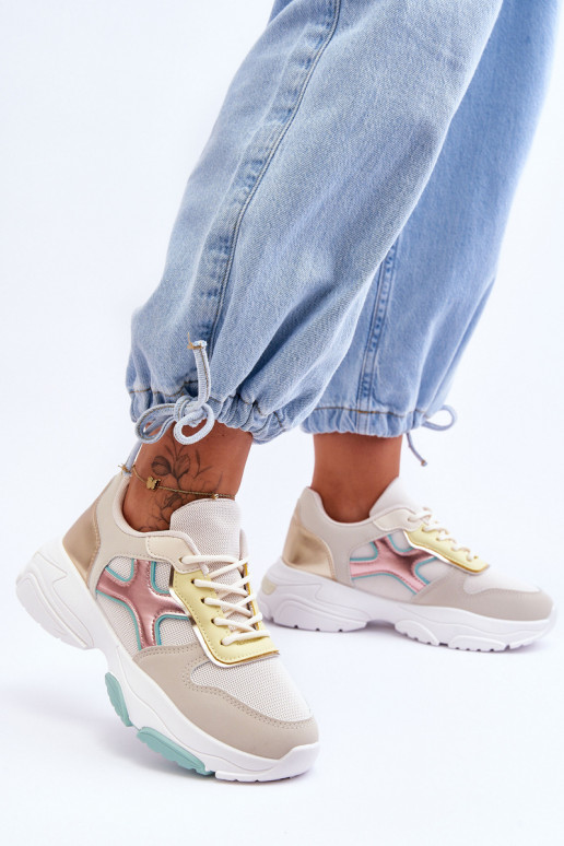 Tenisky model topánok so šnúrkami v rôznych farbách značky Cortes Tenisky model topánok so šnúrkami v rôznych farbách značky Cortes