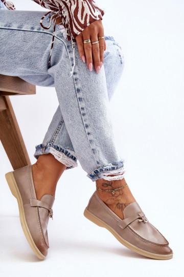 Klasický model dámskych mokasín v šedej farbe Cortez 2