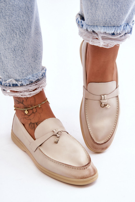 Klasický model dámskych mokasín béžovej farby Cortez Klasický model dámskych mokasín béžovej farby Cortez