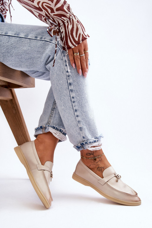 Klasický model dámskych mokasín béžovej farby Cortez Klasický model dámskych mokasín béžovej farby Cortez