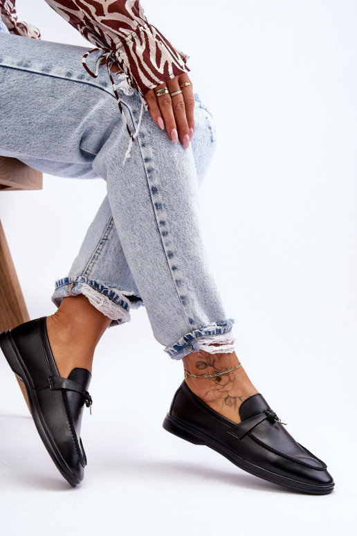 Klasický model dámskych mokasín v čiernej farbe Cortez