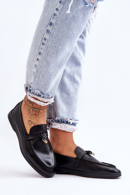 Klasický model dámskych mokasín v čiernej farbe Cortez