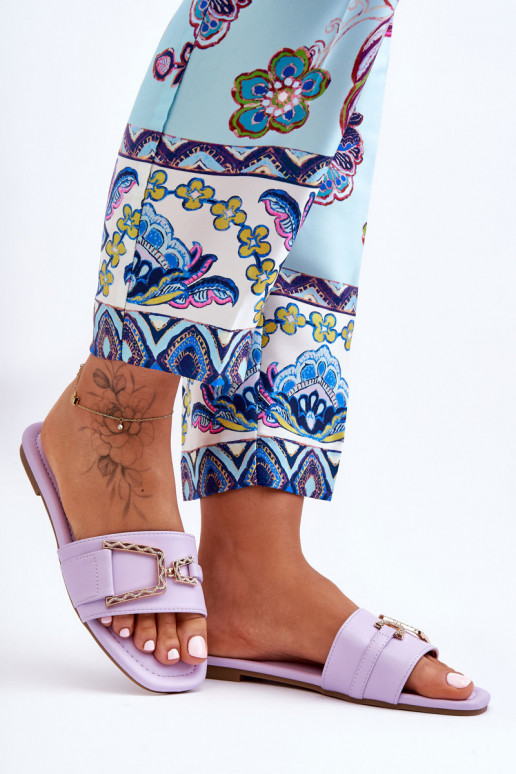 Klasický model Papuče s ornamentami Fialová farba Pôsobivá Klasický model Papuče s ornamentami Fialová farba Pôsobivá