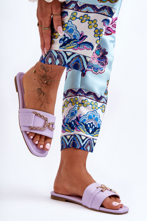 Klasický model Papuče s ornamentami Fialová farba Pôsobivá Klasický model Papuče s ornamentami Fialová farba Pôsobivá