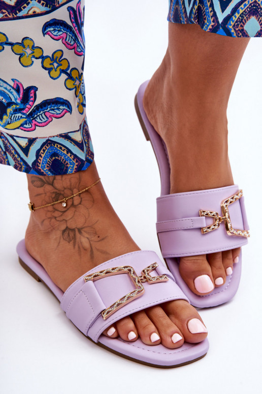 Klasický model Papuče s ornamentami Fialová farba Pôsobivá Klasický model Papuče s ornamentami Fialová farba Pôsobivá