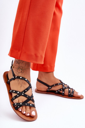 Dámske sandále s krásnymi detailmi čiernej farby Alemona