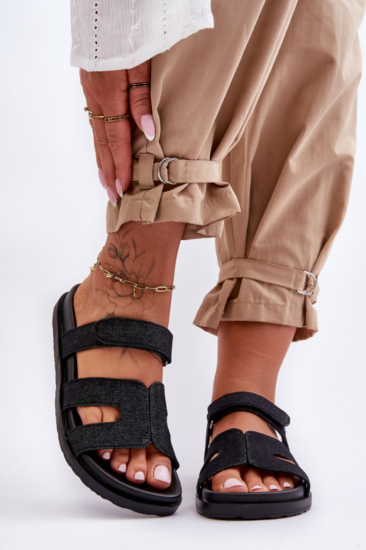 Papuče s lepiacim zapínaním v čiernej farbe Jose