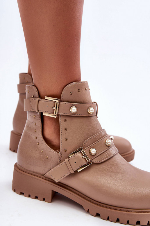 Dámske členkové čižmy s umelými perlami v béžovej farbe Clarisa Dámske členkové čižmy s umelými perlami v béžovej farbe Clarisa