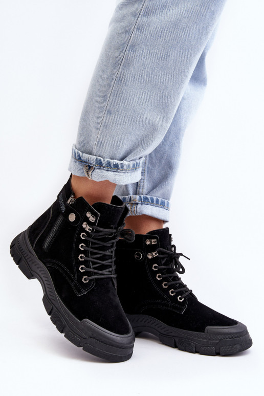 vyteplené zo semišu Dámske čižmy čiernej farby Jailina vyteplené zo semišu Dámske čižmy čiernej farby Jailina