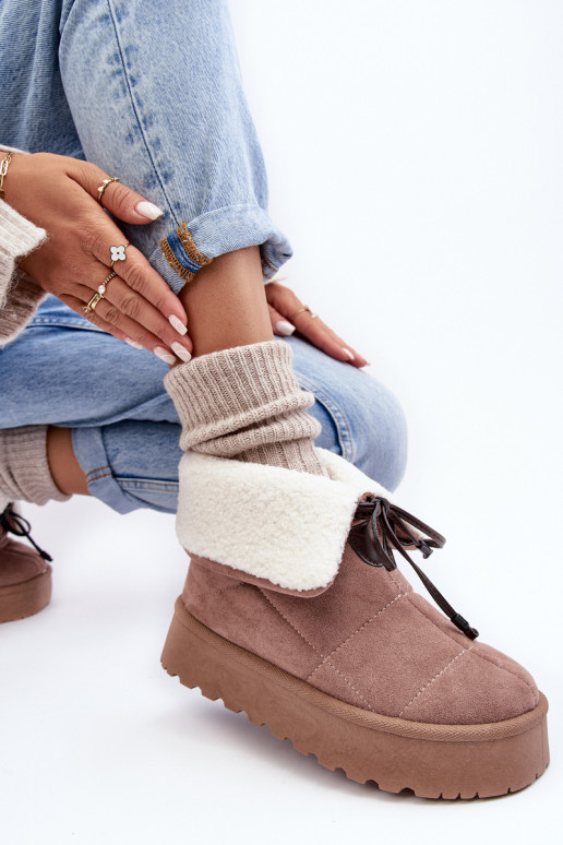 snehule na platforme s hrejivou béžovou Olimukou snehule na platforme s hrejivou béžovou Olimukou