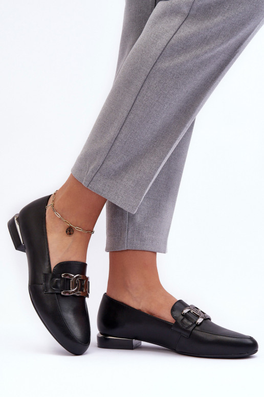 dámske mokasíny s ornamentami v čiernej farbe Camilena