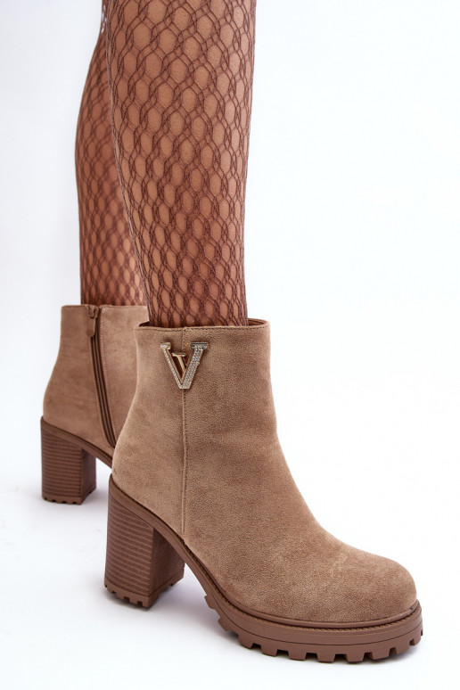 Semišové členkové čižmy s ornamentami béžovej Strong Semišové členkové čižmy s ornamentami béžovej Strong