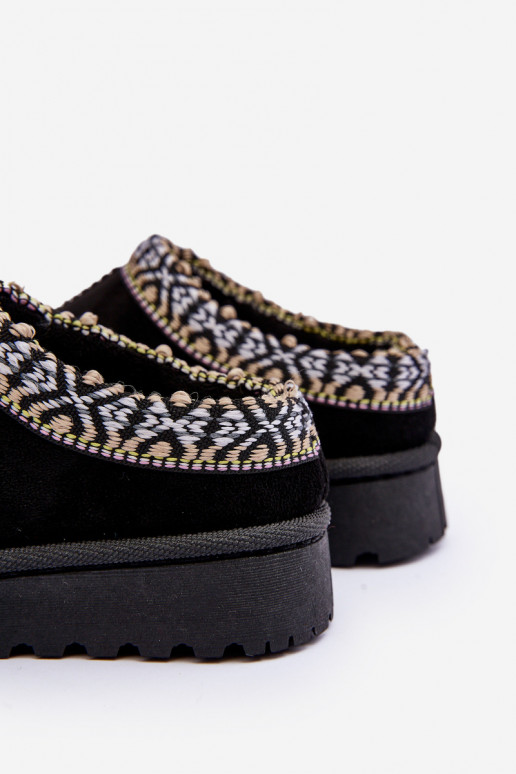 Detské papuče odolného modelu na zateplenie v čiernej farbe Olivane Detské papuče odolného modelu na zateplenie v čiernej farbe Olivane