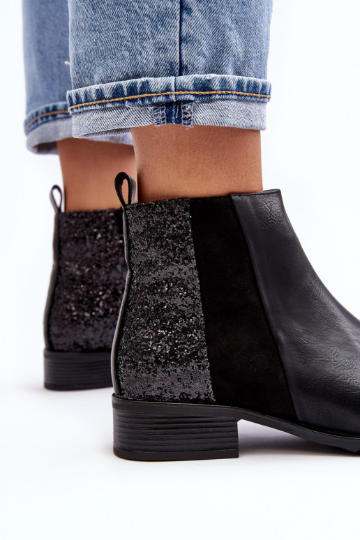 Čižmy na širokých podpätkoch s lesklými šupinami v čiernej farbe Messio Čižmy na širokých podpätkoch s lesklými šupinami v čiernej farbe Messio