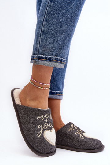 Klasický model Mabira je zateplený odvážnym modelom v sivej farbe