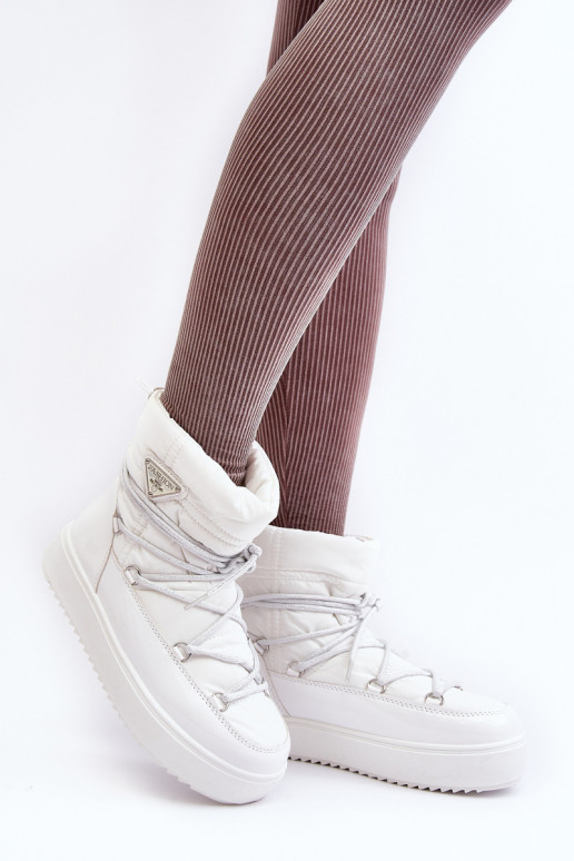 snehule s platformou a štýlovými detailmi v bielej farbe Fleure snehule s platformou a štýlovými detailmi v bielej farbe Fleure