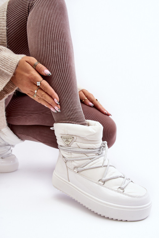 snehule s platformou a štýlovými detailmi v bielej farbe Fleure snehule s platformou a štýlovými detailmi v bielej farbe Fleure