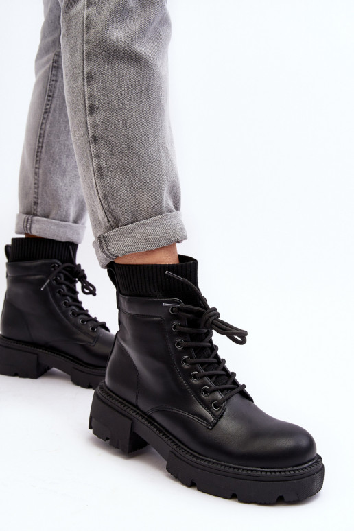 topánky Dámske čižmy s podrážkou ponožkového typu v čiernej farbe Rivella