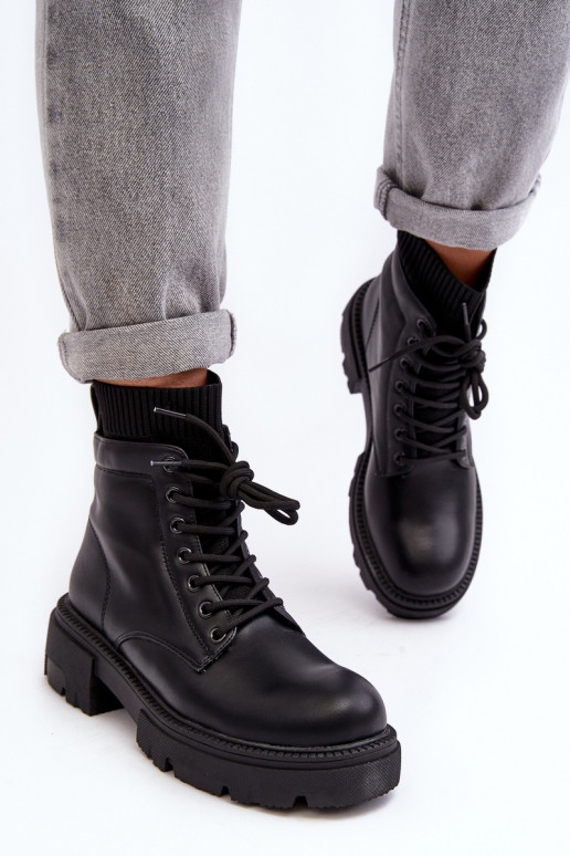 topánky Dámske čižmy s podrážkou ponožkového typu v čiernej farbe Rivella