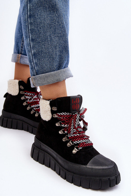 oteplené čižmy s masívnou podrážkou v čiernej farbe Ralotta oteplené čižmy s masívnou podrážkou v čiernej farbe Ralotta