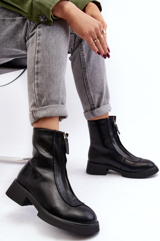Čižmy na širokých podpätkoch so zipsom v čiernej farbe Elkasa Čižmy na širokých podpätkoch so zipsom v čiernej farbe Elkasa