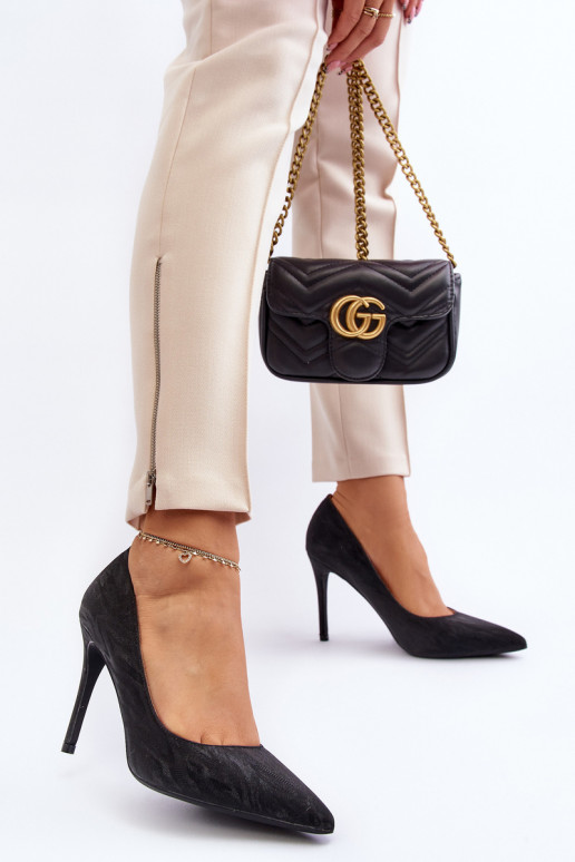 topánky na vysokom opätku Zdobené lesklou čiernou farbou Klonisa topánky na vysokom opätku Zdobené lesklou čiernou farbou Klonisa