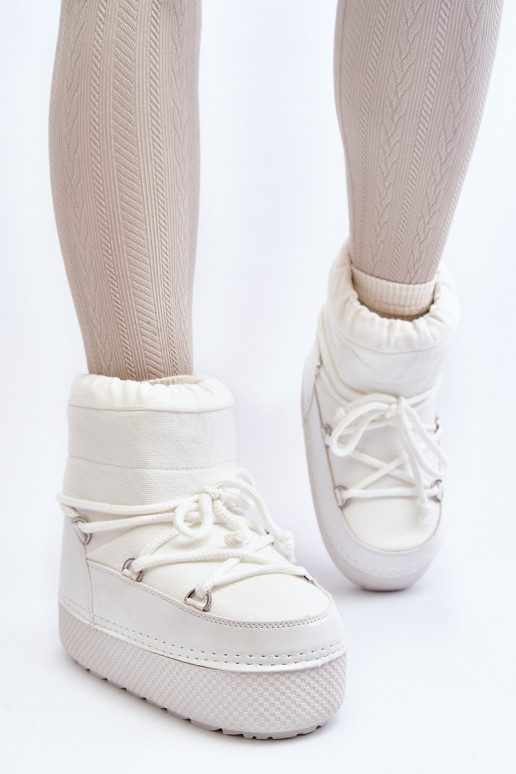 snehule so štýlovými detailmi v bielej farbe Toolsa snehule so štýlovými detailmi v bielej farbe Toolsa