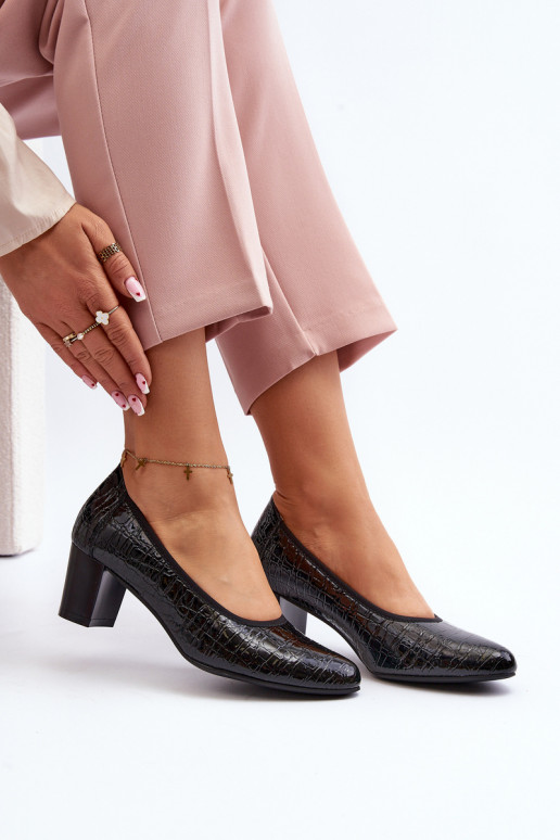 s lakovým efektom Topánky s potlačou čiernej farby Cynania