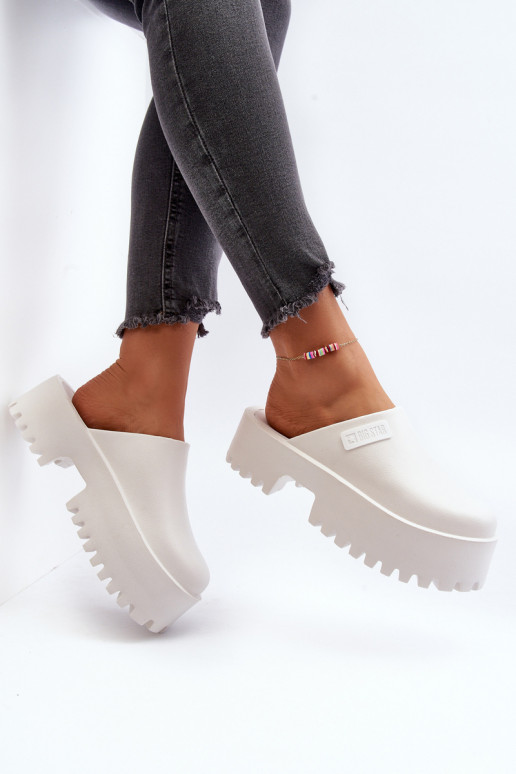 Papuče s módnou masívnou podrážkou Big Star NN274015 bielej farby