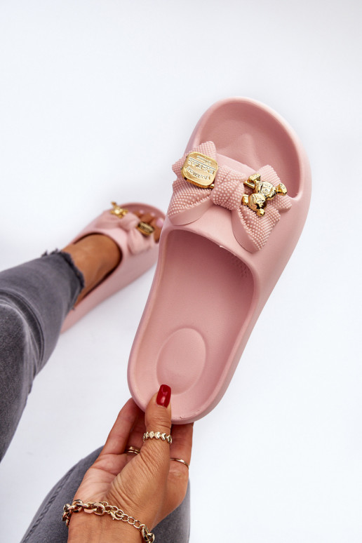 Ľahké papuče Dámske papuče so stuhami v ružovej farbe Salessa