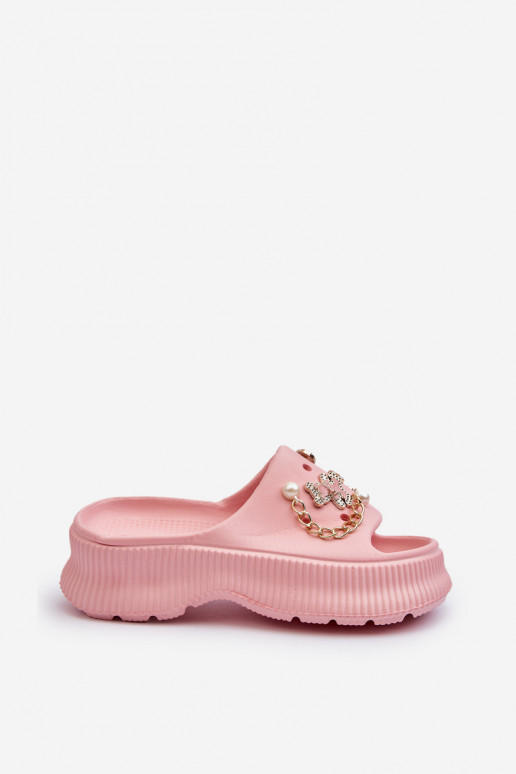 Ľahké papuče s krásnymi detailmi v ružovej farbe Afariana Ľahké papuče s krásnymi detailmi v ružovej farbe Afariana