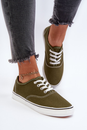 Tenisky Klasický model tenisiek v khaki farbe Olvali