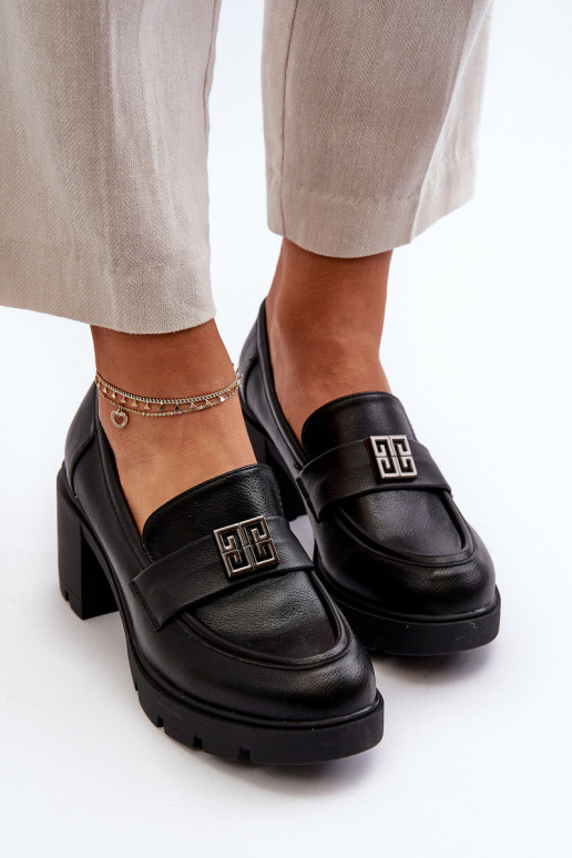 topánky na širokom podpätku s ornamentami v čiernej farbe Ranunca