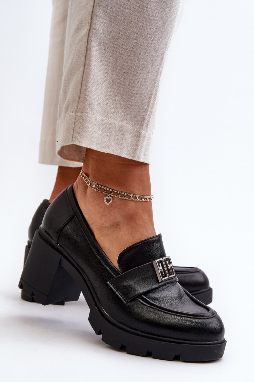 topánky na širokom podpätku s ornamentami v čiernej farbe Ranunca