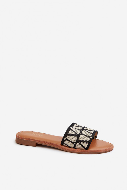 Dámske šľapky na širokých podpätkoch čiernej farby Traivea