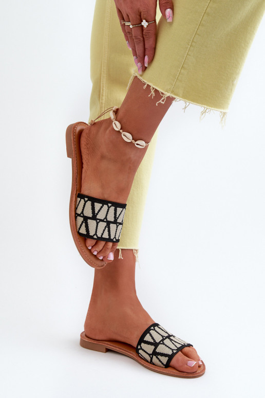 Dámske šľapky na širokých podpätkoch čiernej farby Traivea