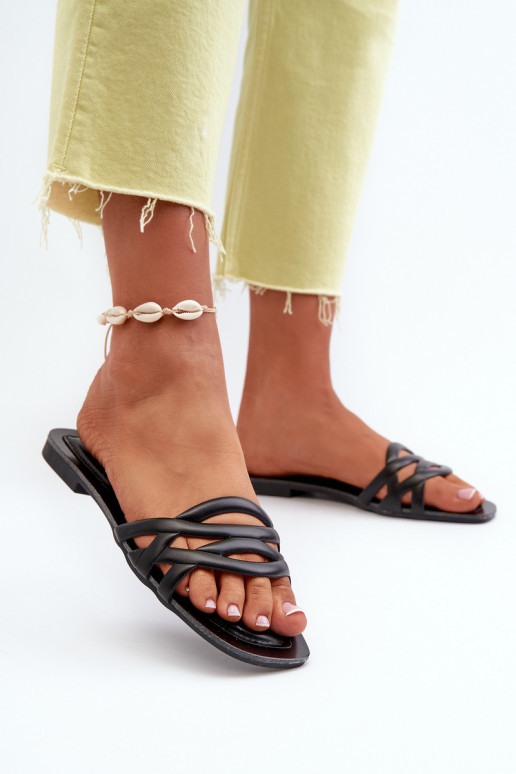 Dámske papuče Eko na širokých podpätkoch v čiernej farbe Moldela