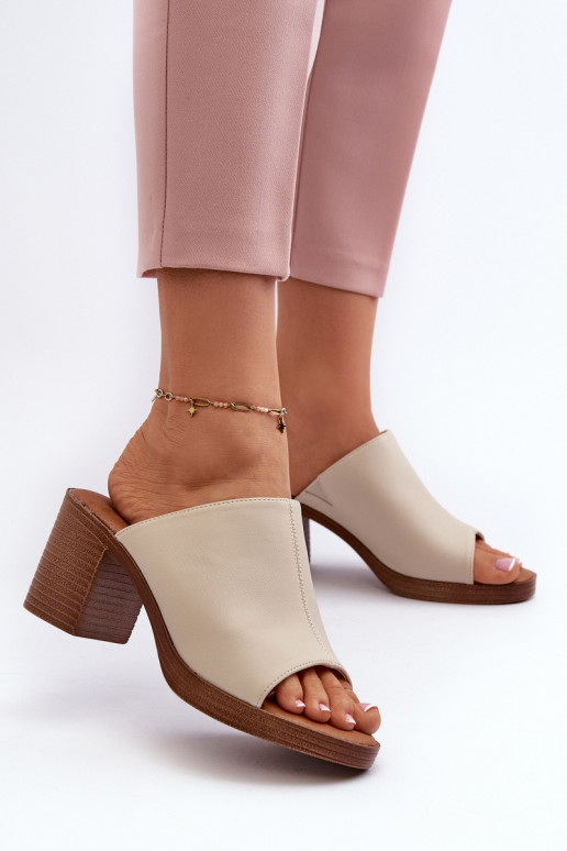Elegantný štýl Dámske papuče na podpätku béžovej farby Varnila Elegantný štýl Dámske papuče na podpätku béžovej farby Varnila
