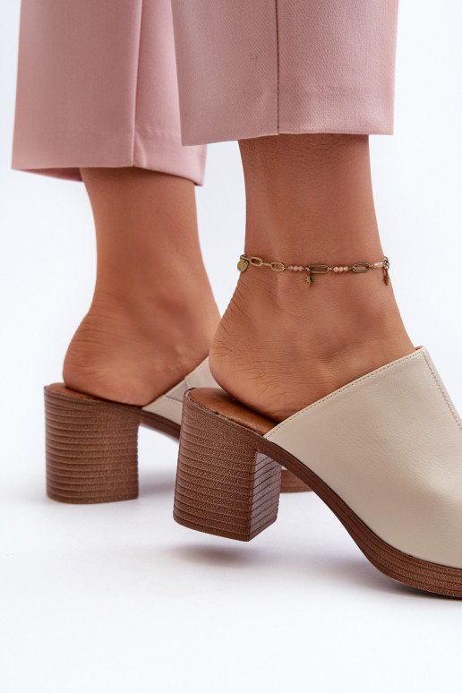 Elegantný štýl Dámske papuče na podpätku béžovej farby Varnila Elegantný štýl Dámske papuče na podpätku béžovej farby Varnila