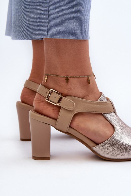 Dámske sandále na vysokom opätku z ekokože zlatej farby Queenmarie Dámske sandále na vysokom opätku z ekokože zlatej farby Queenmarie